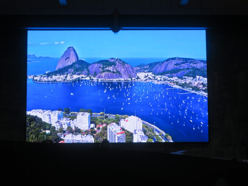 پنل های ویدئووال با حاشیه باریک برای نمایش تصویر